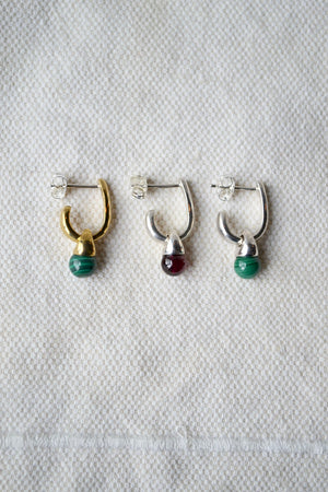 Roda Stone Earrings (Malachite, Garnet)