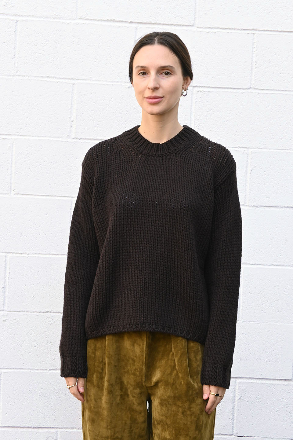 Round Neck Pullover in Ebony