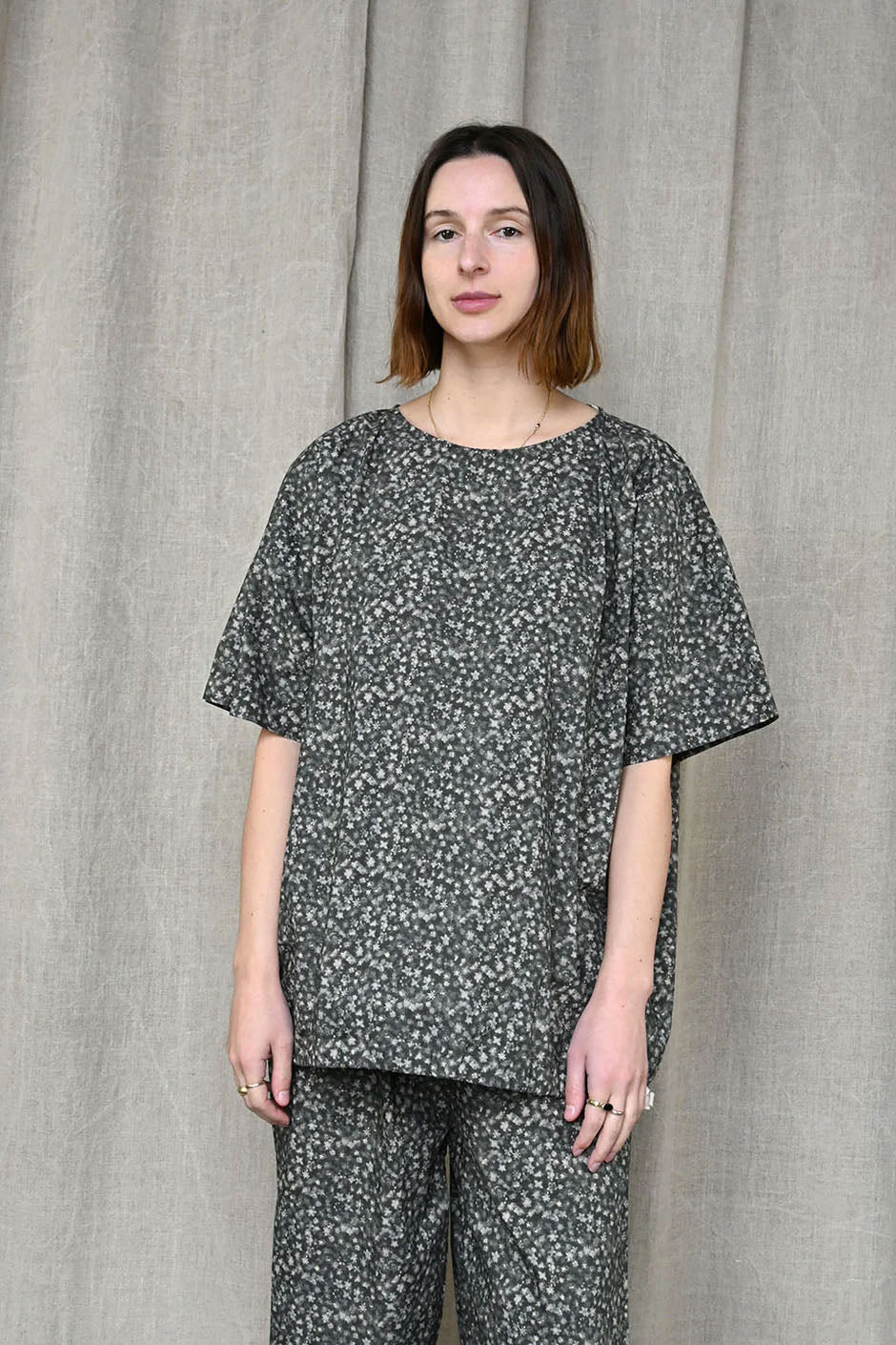 Friedrich Top Charcoal Floral