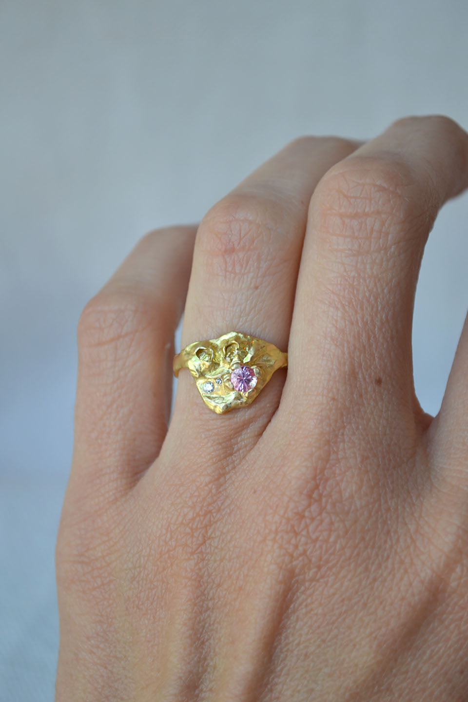 Oyster Ring