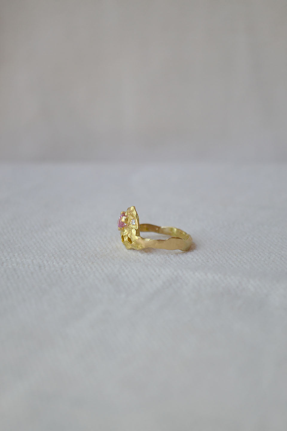 Oyster Ring