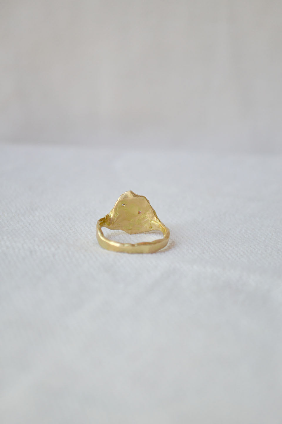 Oyster Ring