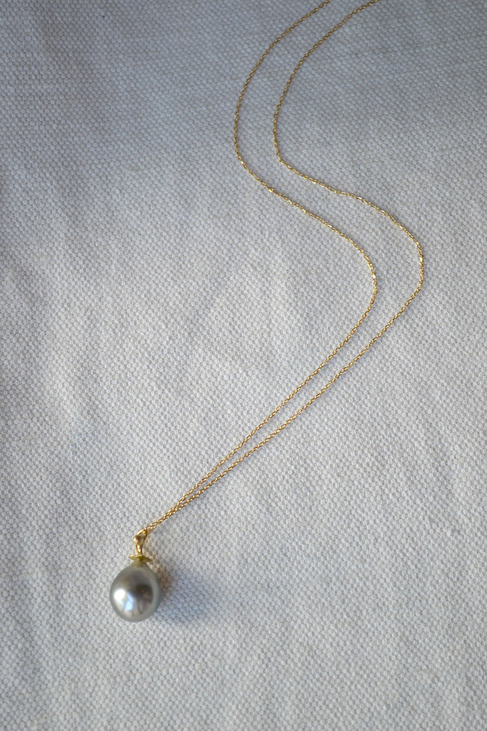 Pear Pearl Pendant and Gold Chain
