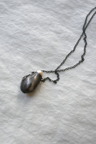 Swan Pearl Pendant with Necklace