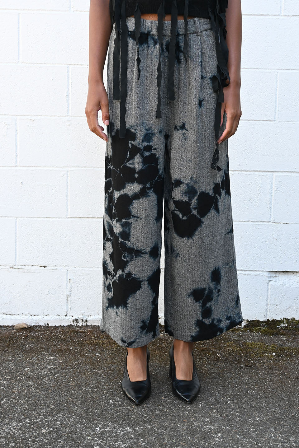 Herringbone Drawstring Wide Pant in Black