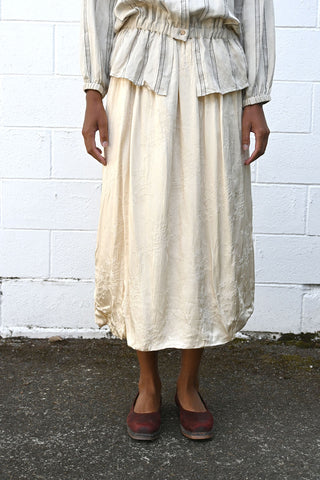 Deep Pleat Balloon Skirt in Ivory