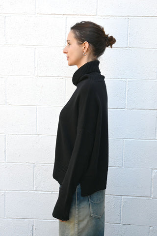 High Neck Boxy Mixca Black