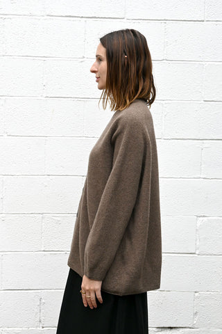 Cardigan in Medium Brown