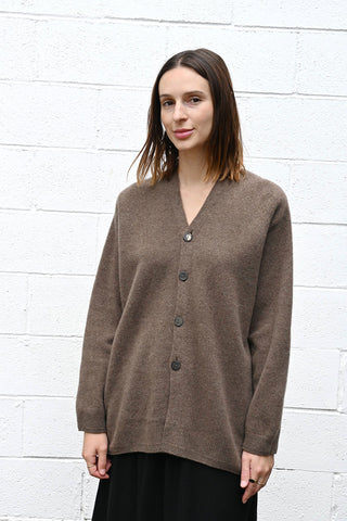 Cardigan in Medium Brown