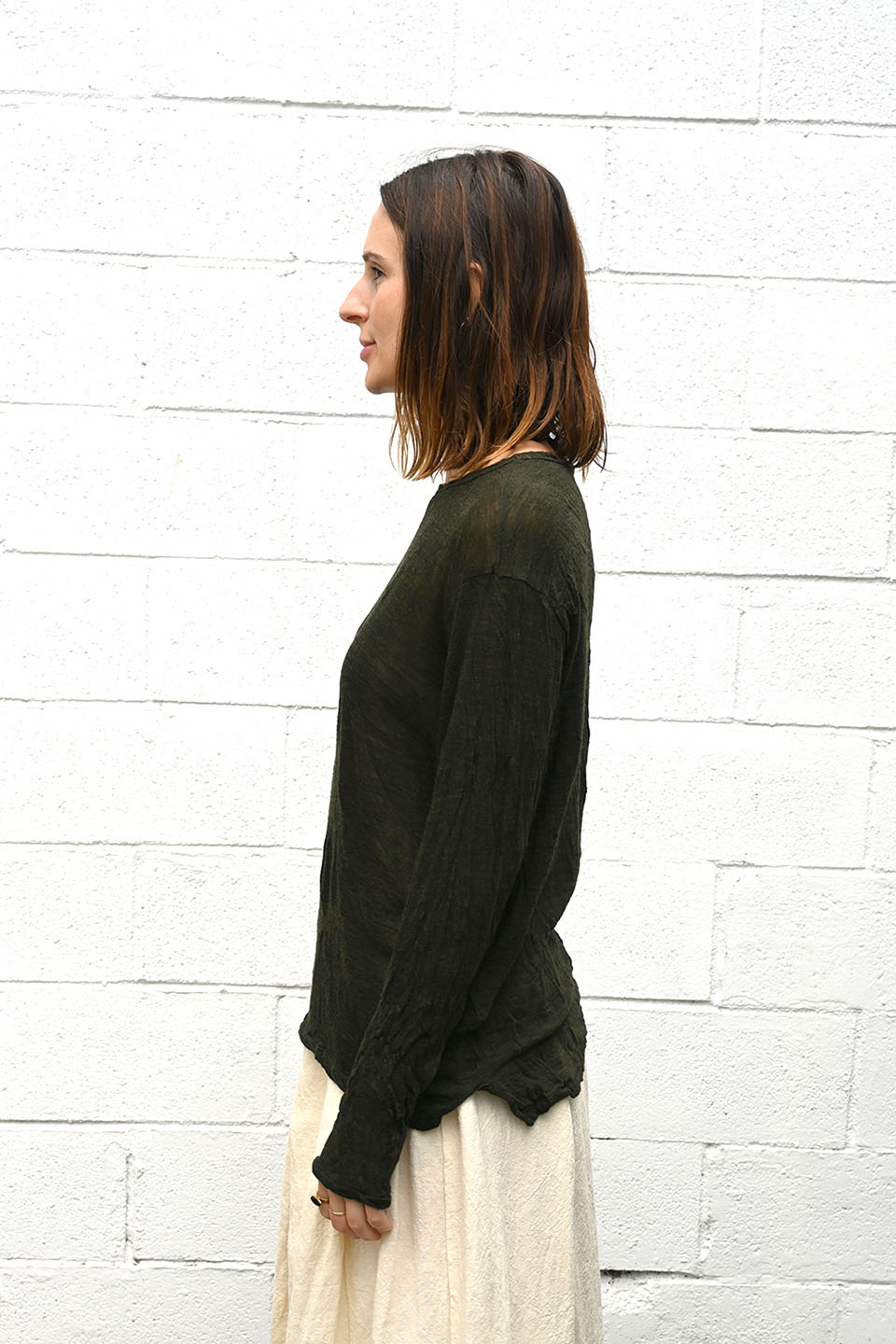 Wrinkled Wool Round Neck Shirt in Dark Green
