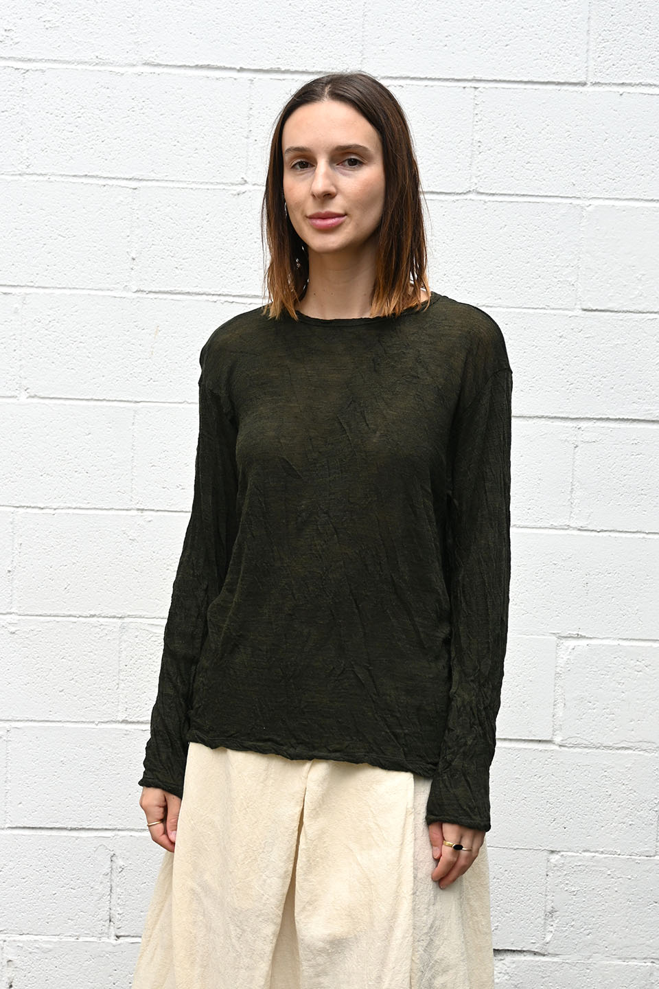 Wrinkled Wool Round Neck Shirt in Dark Green