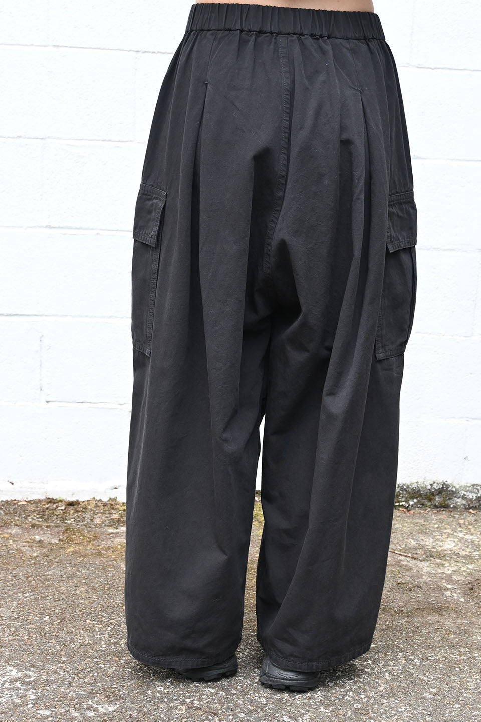 Balloon Cargo Pants Black