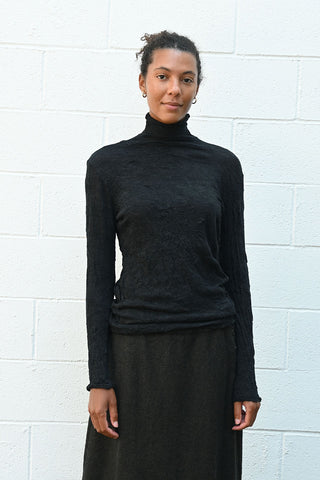 Wrinkled Wool Turtleneck Black
