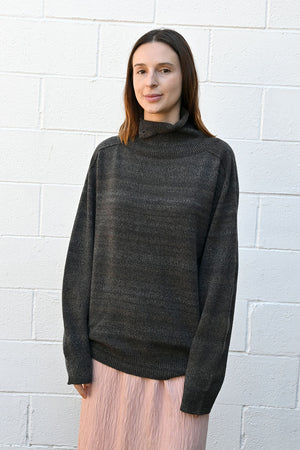 Gradation High Neck Knit