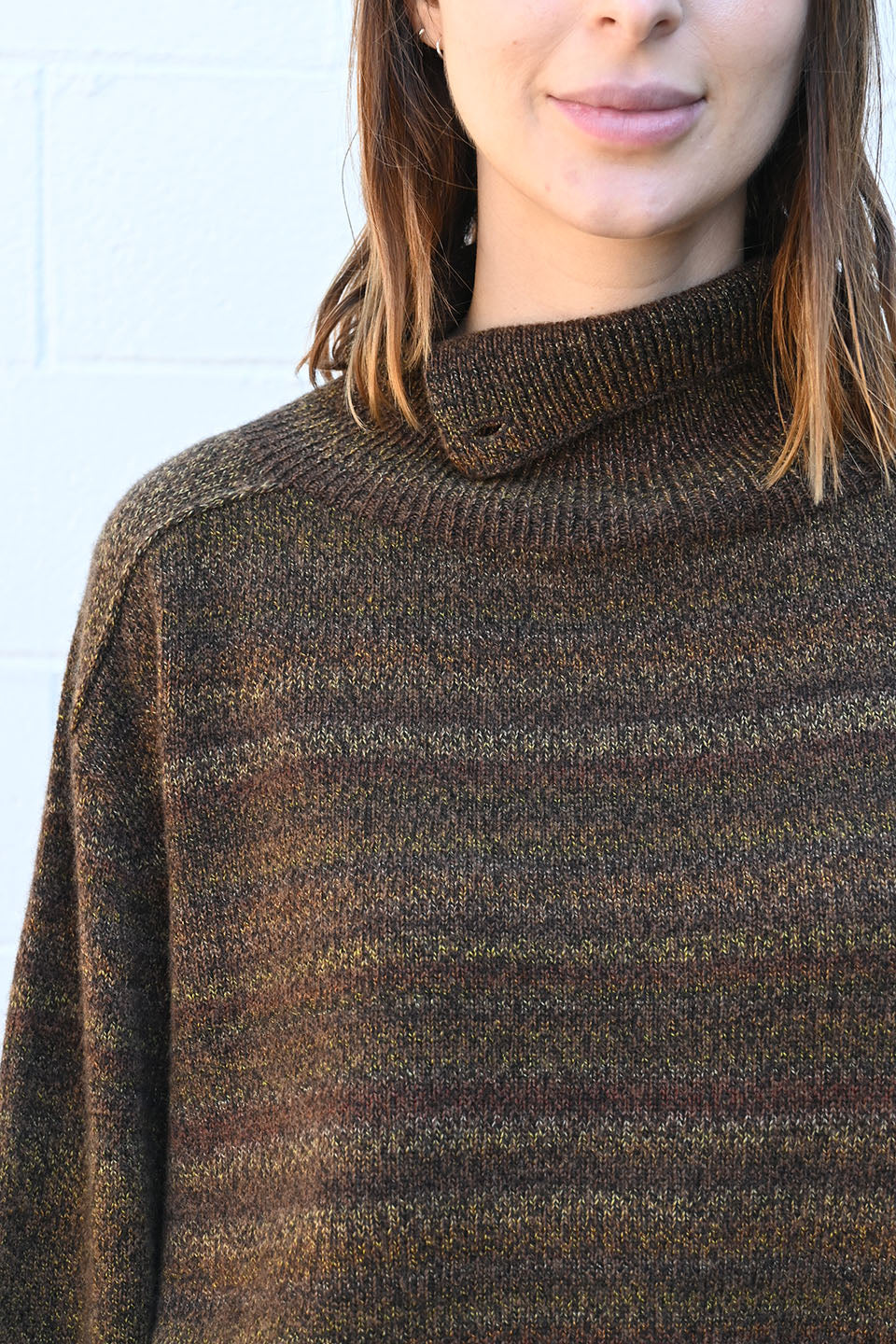 Gradation High Neck Knit