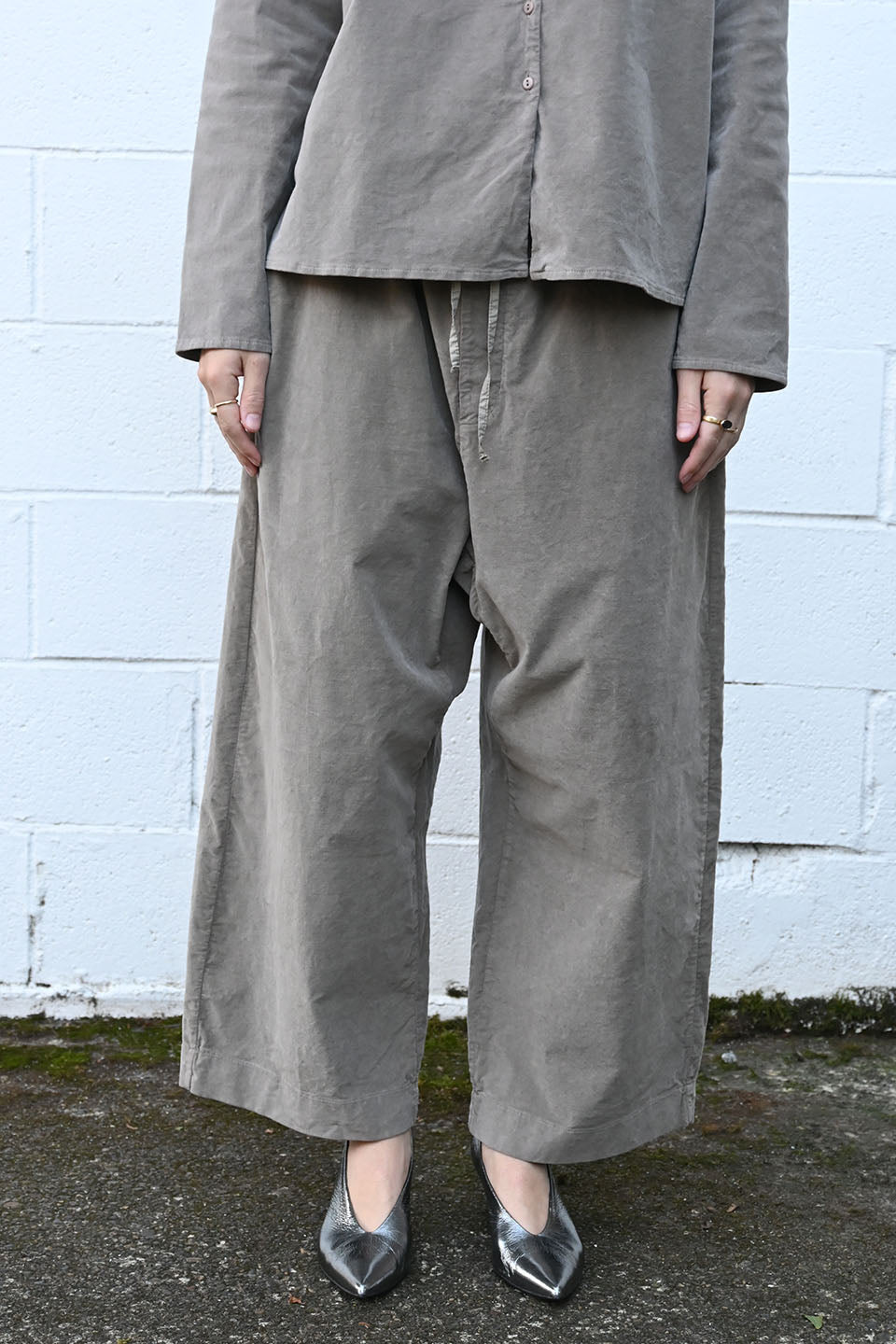 Velvet Wide and Short Trousers Stone