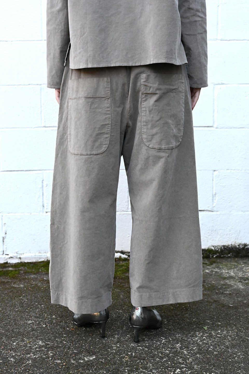 Velvet Wide and Short Trousers Stone