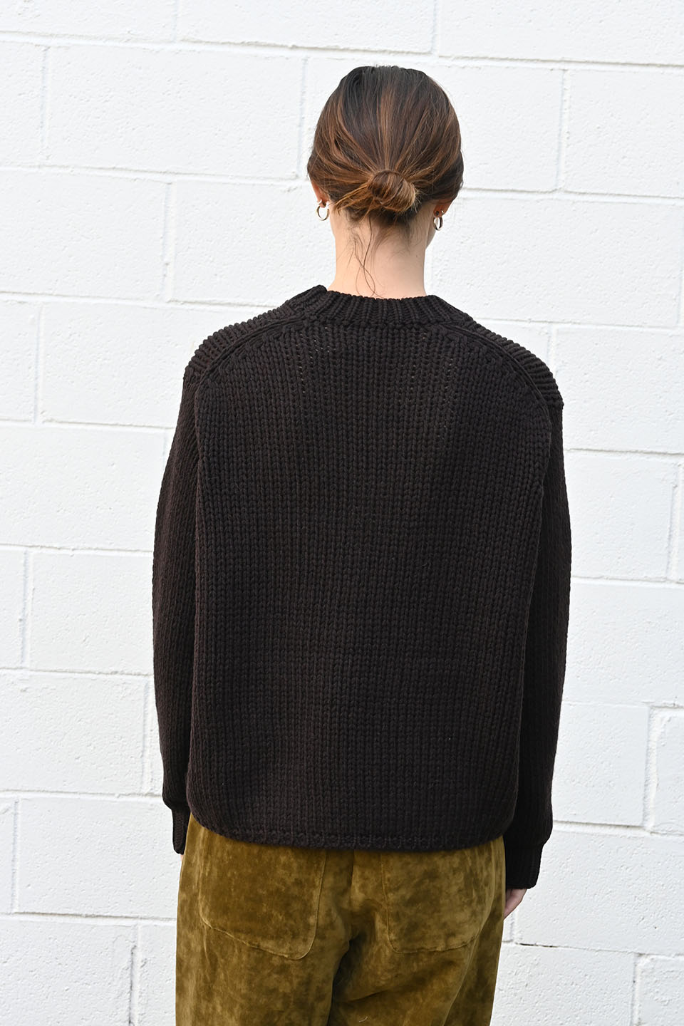 Round Neck Pullover in Ebony