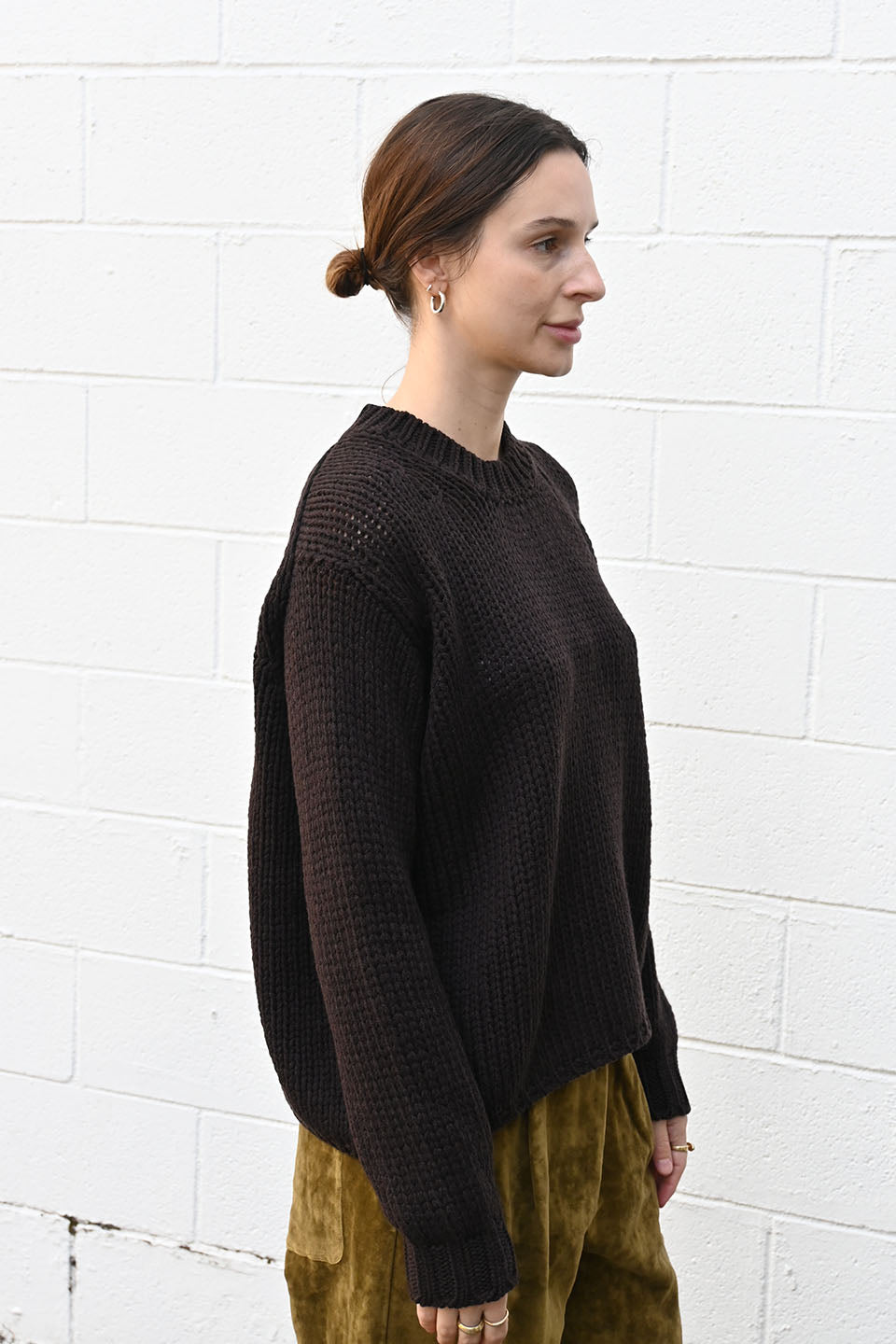 Round Neck Pullover in Ebony
