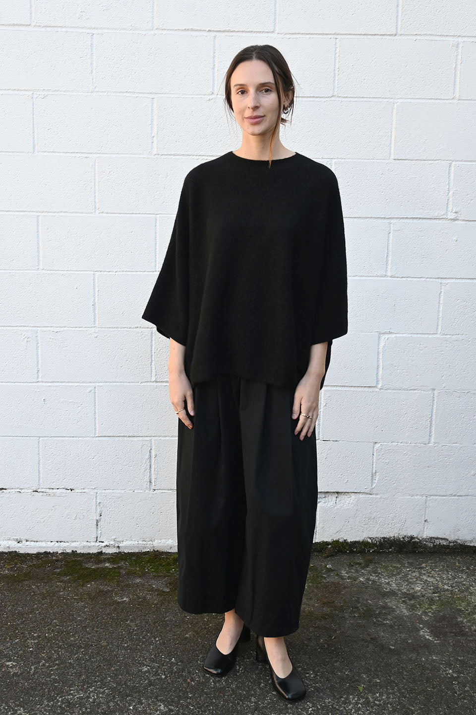 P1913 Nero Sweater