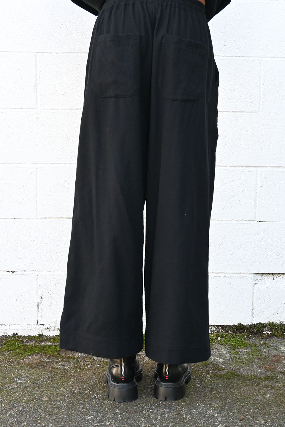 Wide Easy Pants in Black