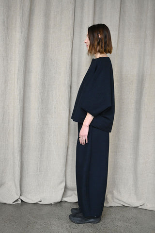 Smooth Sheet Navy Pants
