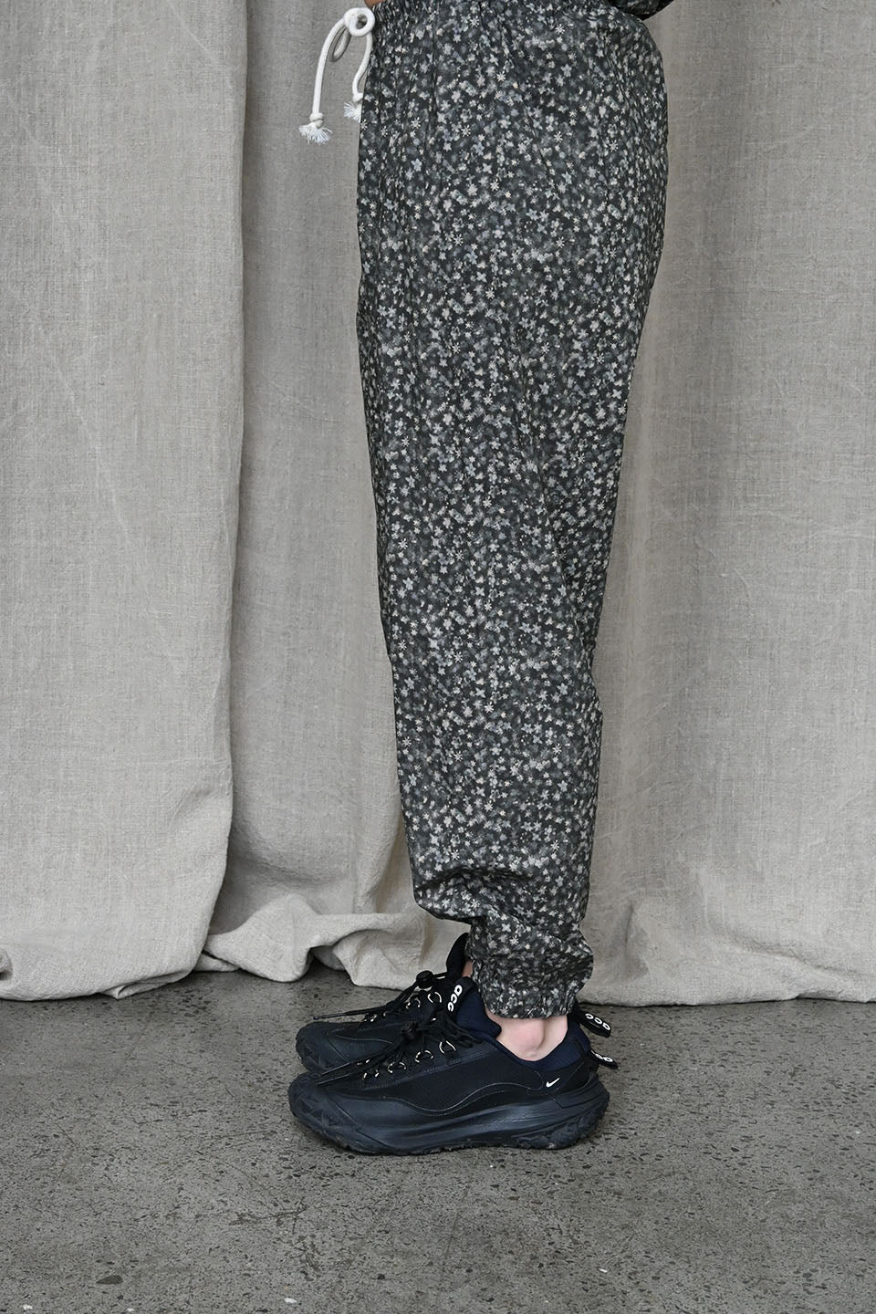 Jethro Joggers Charcoal Floral
