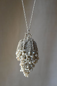 Caviar Nest White Silver