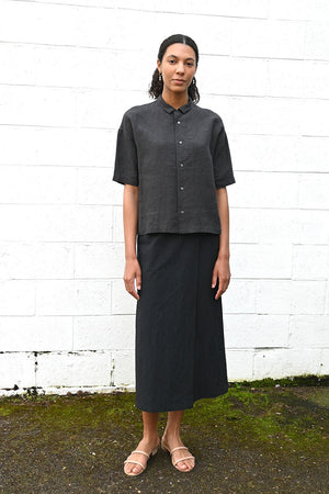 Linen Shirt in Charcoal