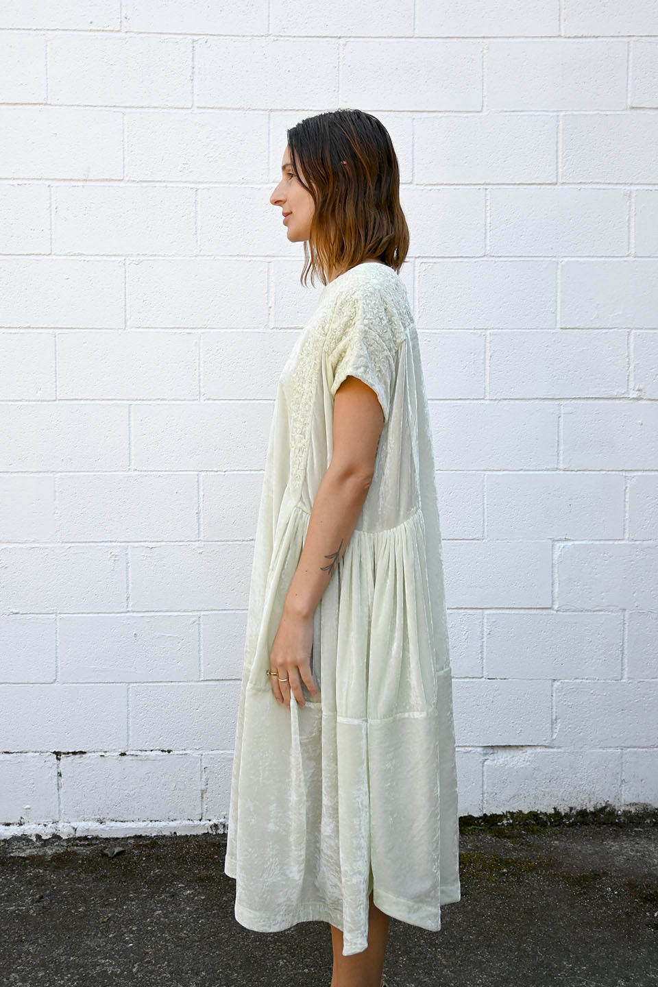 Velvet Embroidered Dress Pistachio