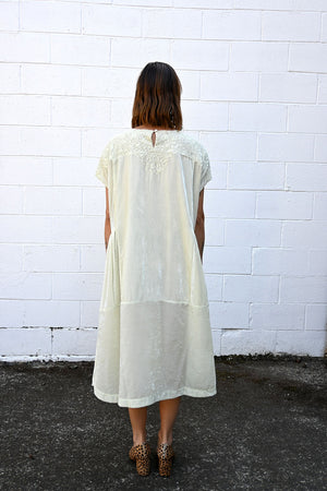 Velvet Embroidered Dress Pistachio