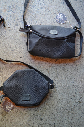 Valor Black Mesh