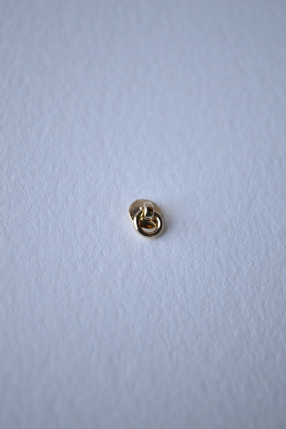 Looped Disc