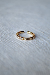 Caviar Pearl Ear Cuff