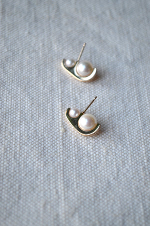 Beluga Pearl Earring