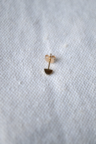 Semi Stud Earring