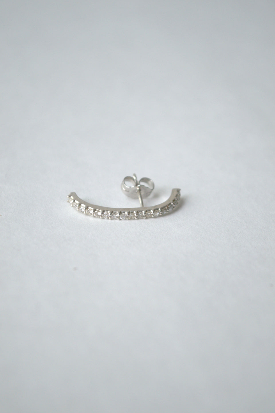 Infinite Line Stud