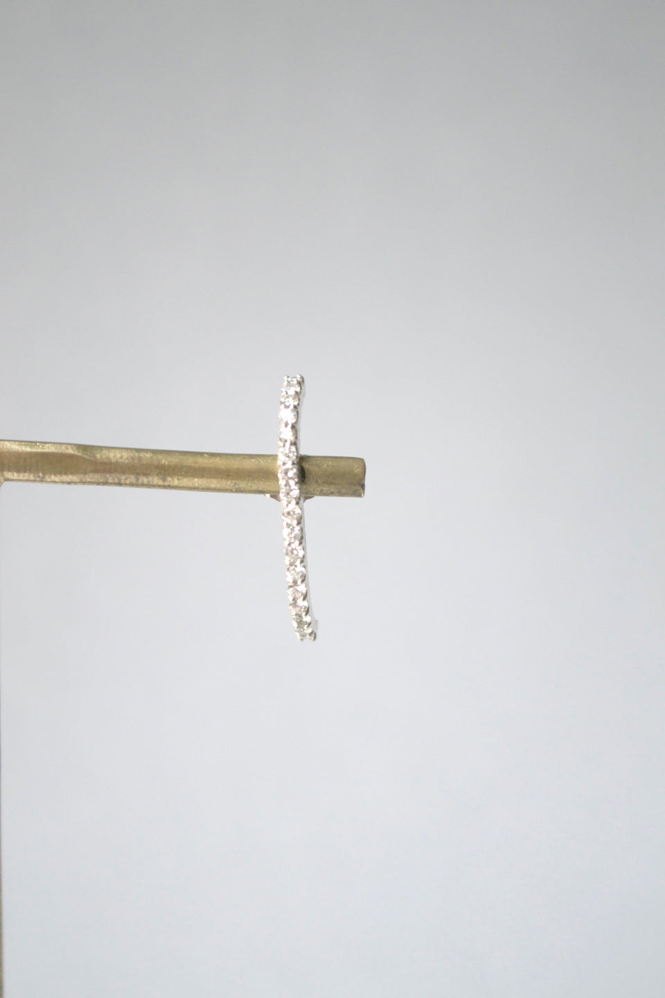 Infinite Line Stud