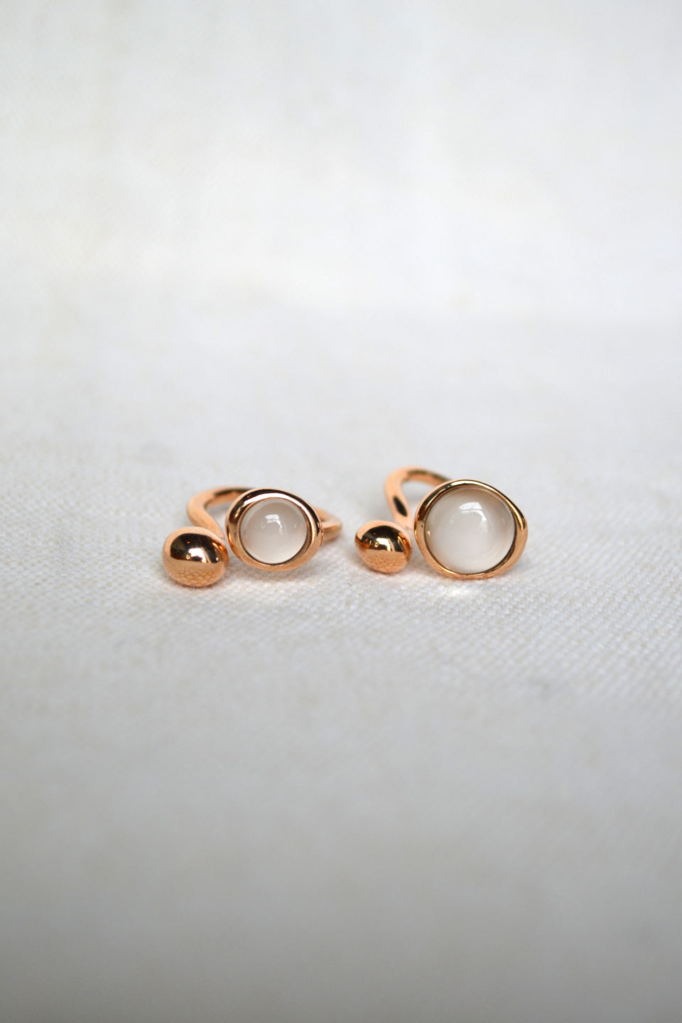 AP Pistilli 02 Moonstone