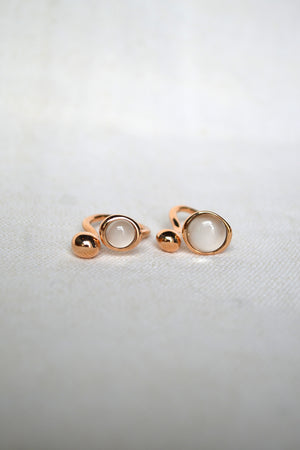 AP Pistilli 02 Moonstone