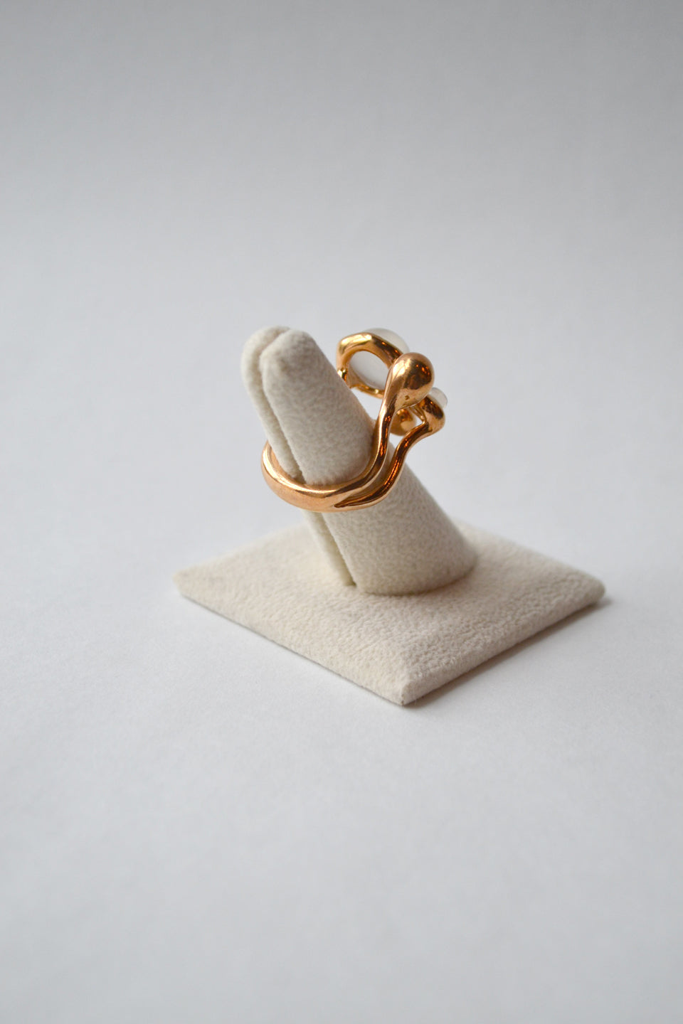 AP Pistilli 04A Moonstone