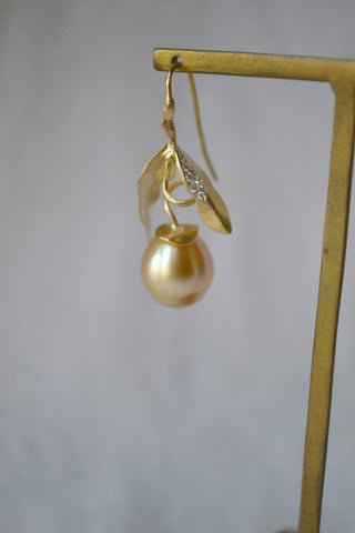 Weathered Pearl Leaf Earrings