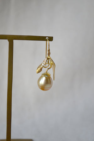 Weathered Pearl Leaf Earrings