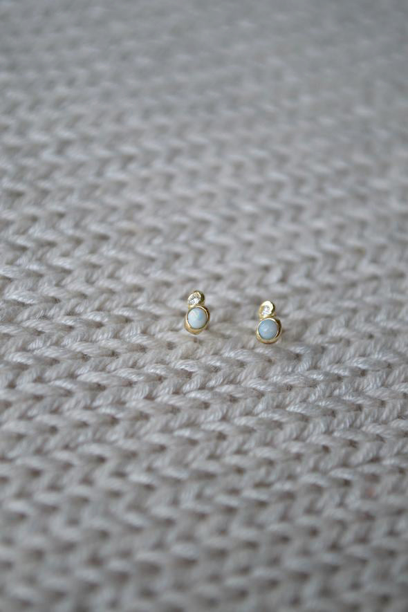 Bubbles Opal Earrings