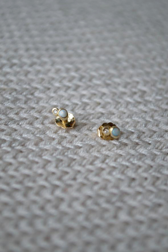 Bubbles Opal Earrings