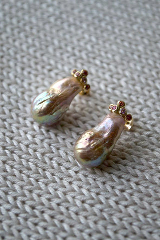 Crowned Kasumi Earrings