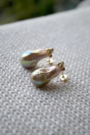 Crowned Kasumi Earrings