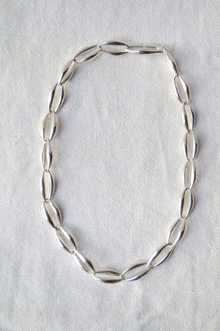 Silver Kean Lean Necklace