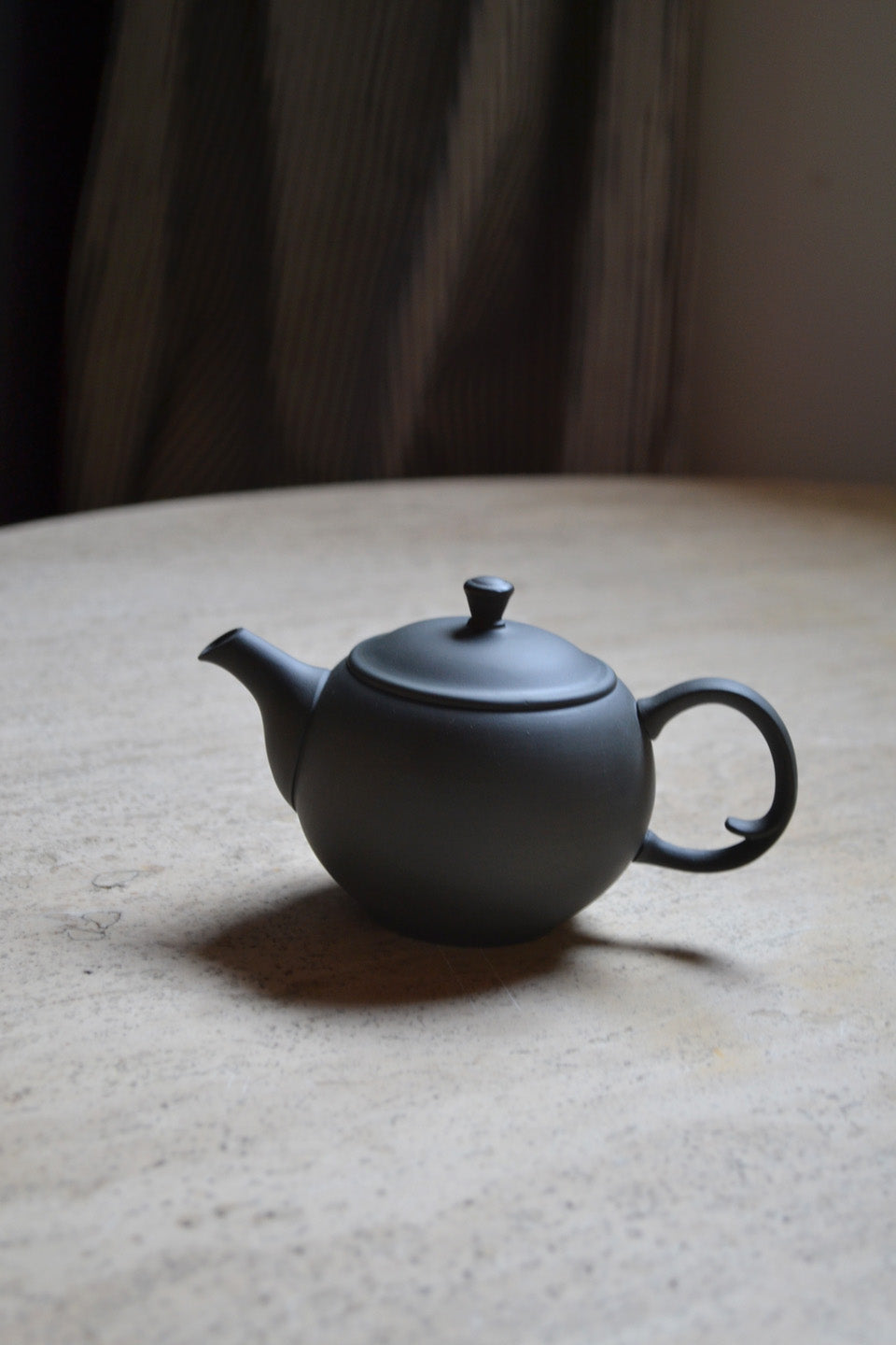Marukyusu- Small Round Teapot